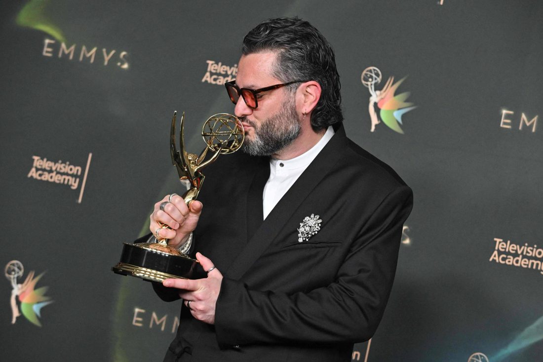 Miguel Gandelman, brasileiro, conquista Emmy por produção do show de Bad Bunny no Super Bowl