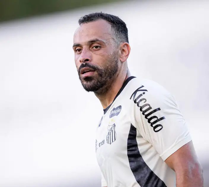 Moisés pode retornar ao Fortaleza? Entenda a situação