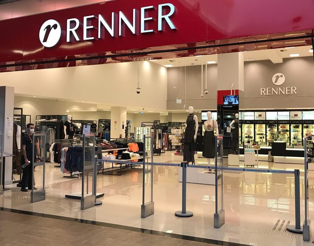 Ações da Renner Caem Após Revisão de Projeções para 2026