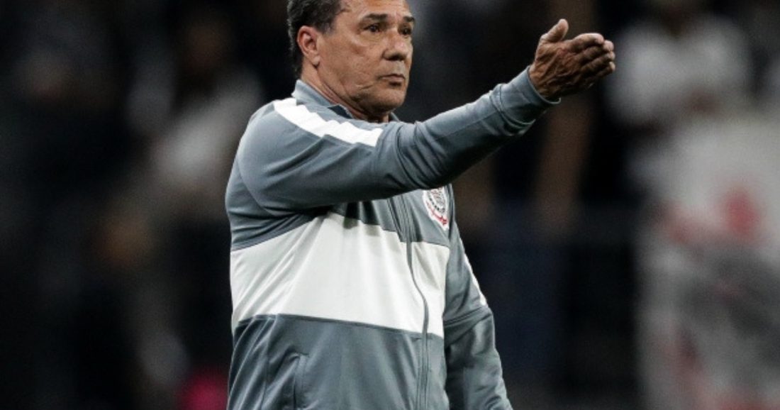 Corinthians avalia Vanderlei Luxemburgo como coordenador técnico em 2026