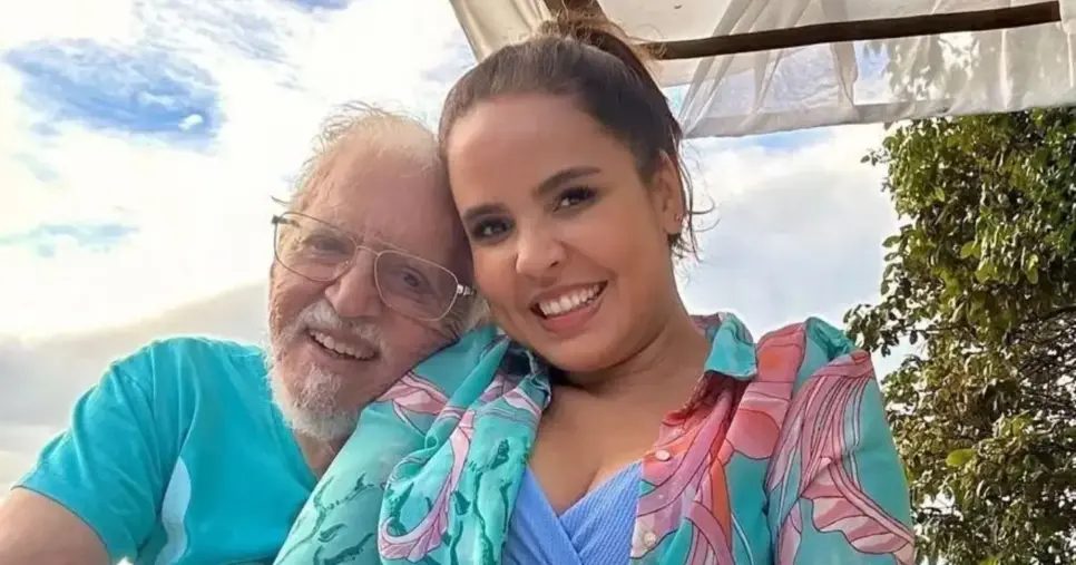 Carlos Alberto de Nóbrega tem cirurgia remarcada após internação, e esposa atualiza estado de saúde