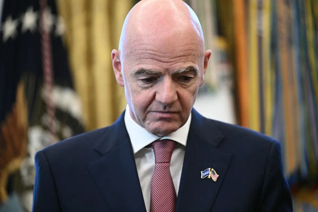 Vice-presidente da FIFA retira apoio a Infantino após críticas ao projeto de investidores