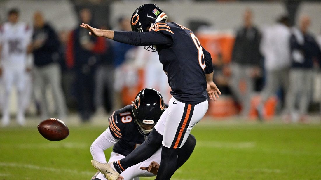 Cairo Santos acerta field goal recorde de 58 jardas e garante vitória dos Bears sobre os Patriots