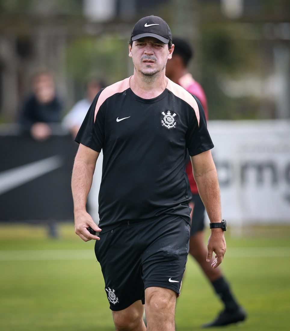 Corinthians tem chance de contar com até sete reforços no clássico contra o Santos