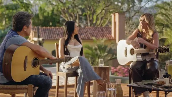 Simaria e Duda Bertelli se apresentam no Viver Sertanejo neste domingo (4)