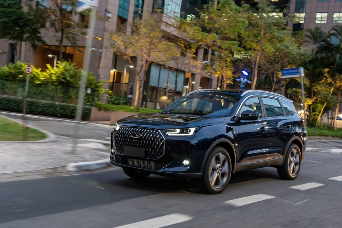 CAOA Chery Tiggo 7 recebe nova frente e chega à linha 2027 com preços revisados