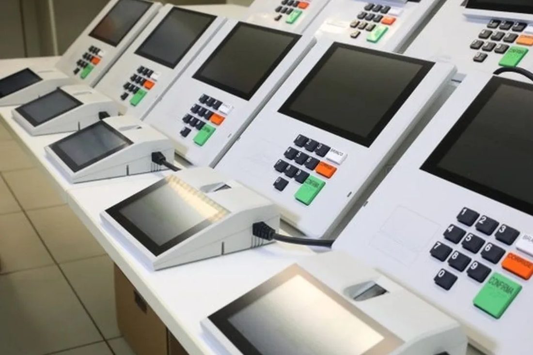 Entenda o processo de testes das urnas eletrônicas realizado pelo TSE antes das eleições