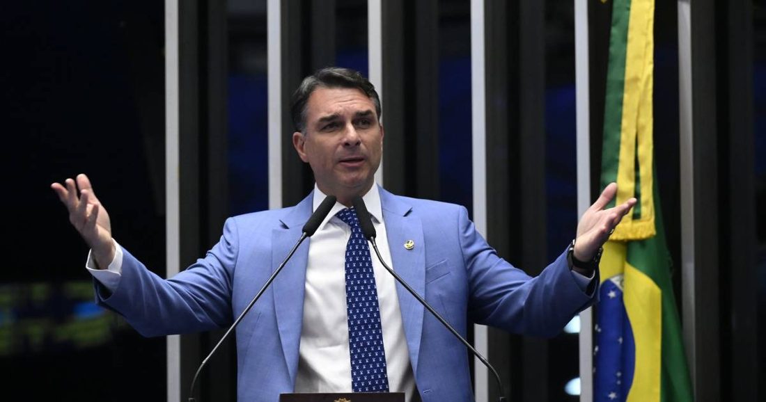 Centrão reconhece bom momento de Flávio Bolsonaro, mas descarta ingresso tardio na campanha