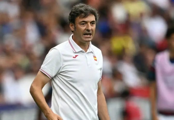 Santi Denia assume comando da seleção tcheca por dois anos