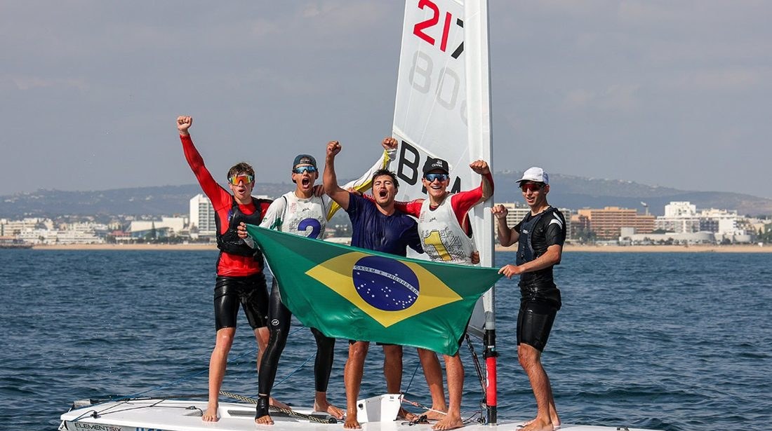 Francisco Dal Ri e Erik Scheidt brilham no Mundial de ILCA 6 em Portugal