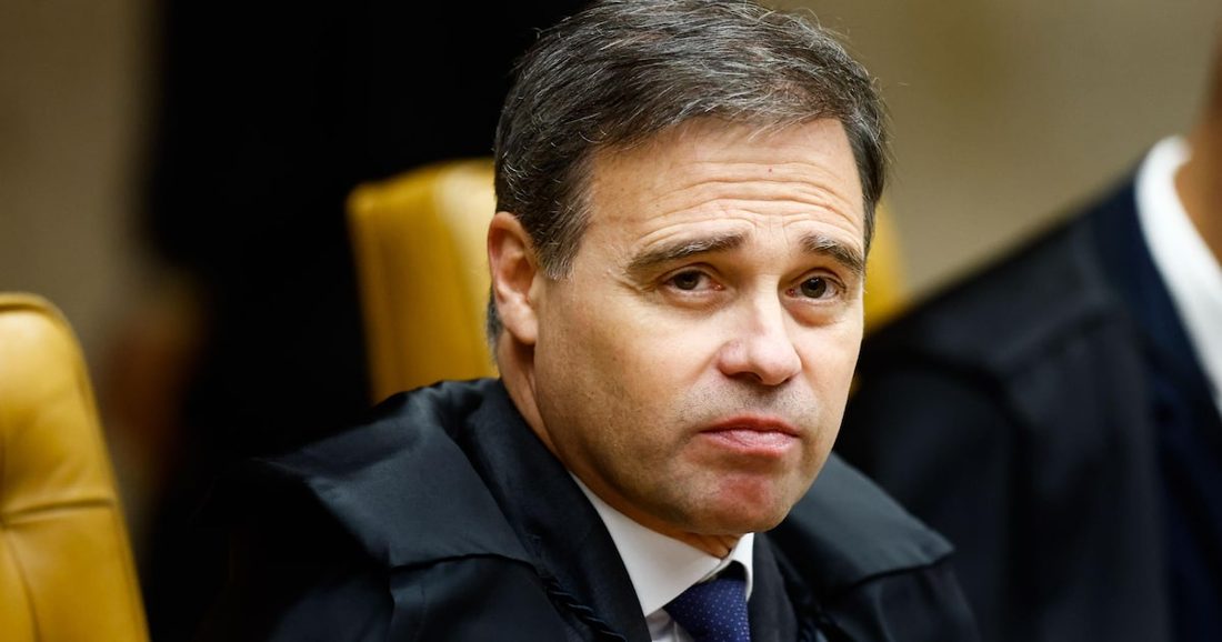 Deputados do PT e aliados solicitam suspeição de André Mendonça e fim de sigilo no caso Master