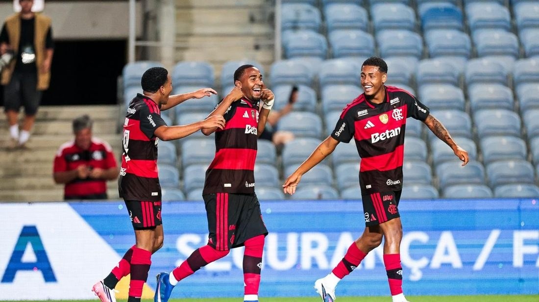 Lorran tem valor reduzido e segue para negociação avançada com Sharjah FC após fracasso de venda ao CSKA