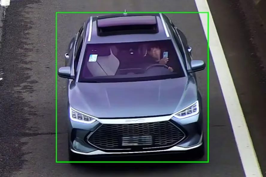 Radares com IA Multam Motoristas em SP