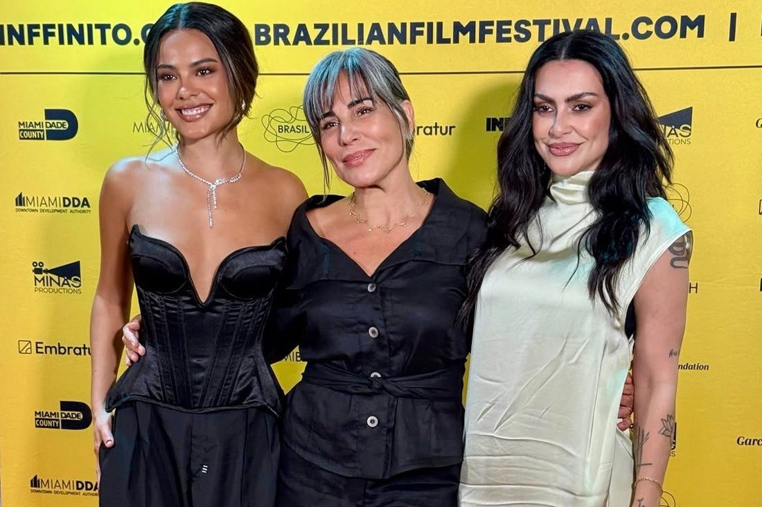 Gloria Pires posa com Bella Campos e Cleo Pires no tapete vermelho do Inffinito Brazilian Film Festival em Miami
