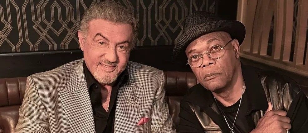 Sylvester Stallone e Samuel L. Jackson são confirmados na CCXP26 para divulgar 'Frisco King'