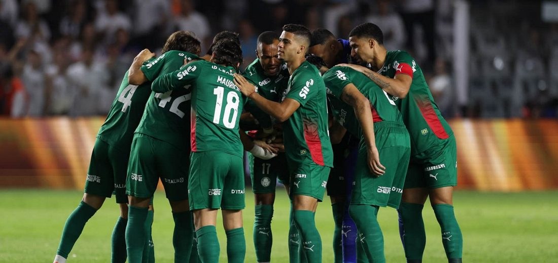 Palmeiras lidera Brasileirão e disputa títulos na Libertadores e Copa do Brasil; Abel Ferreira afirma que time "vai arriscar tudo"