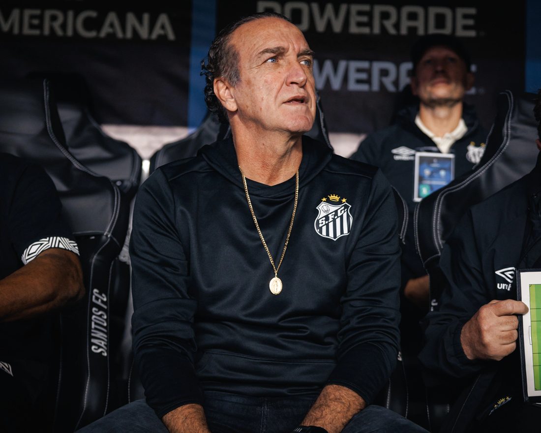 Cuca admite culpa pela derrota por 3 a 0 do Santos e exige reação imediata