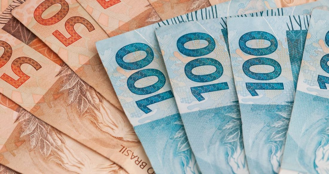 Dívida pública federal atinge R$ 9,293 tri em agosto e reserva de liquidez recua 11,89%