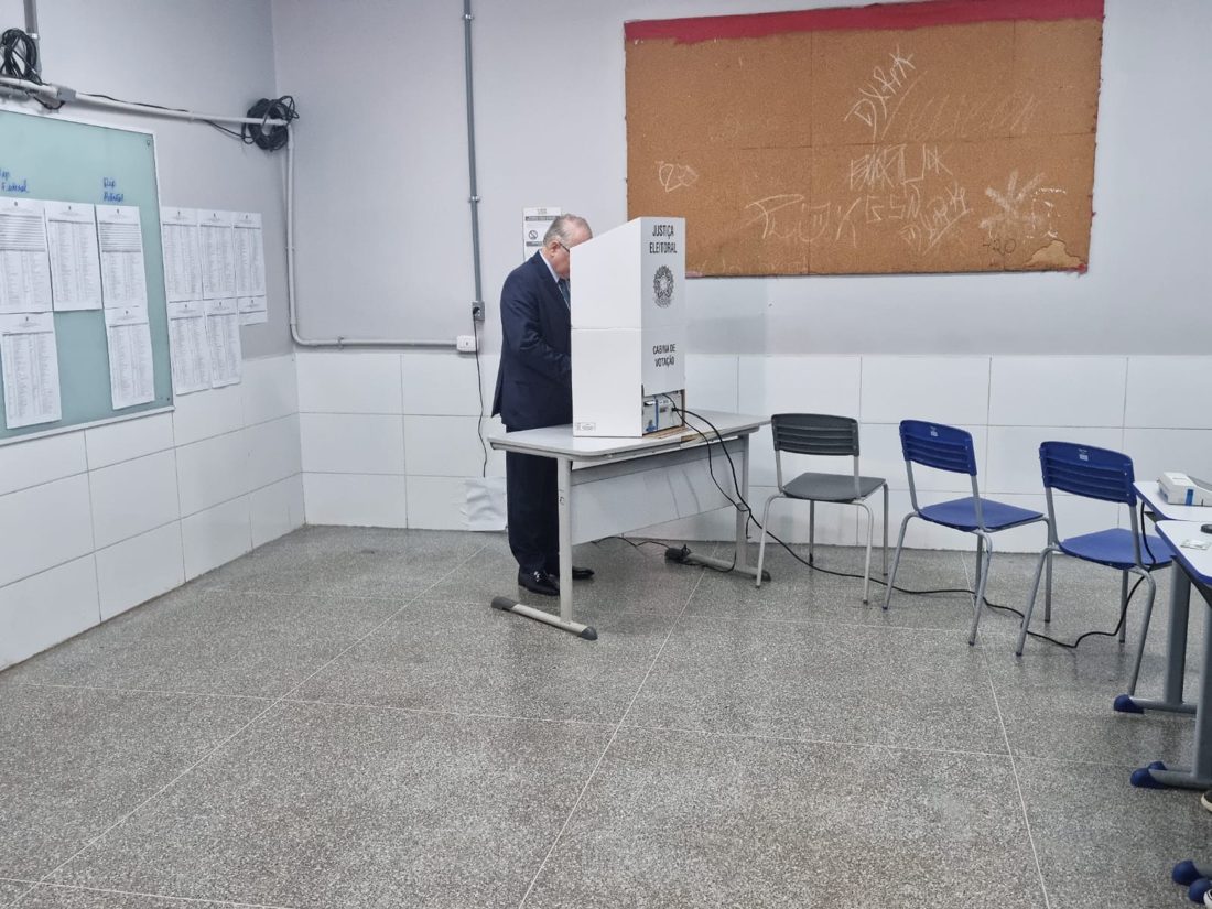 Fachin vota em Brasília e ressalta a importância de eleições íntegras e auditáveis