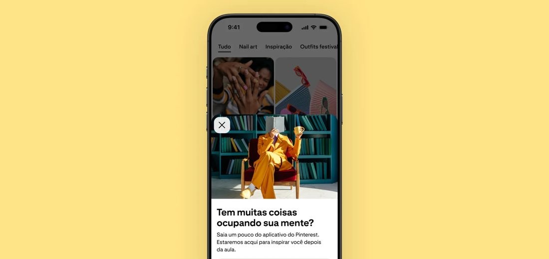 Pinterest lança alerta para que adolescentes deixem o celular durante as aulas no Brasil