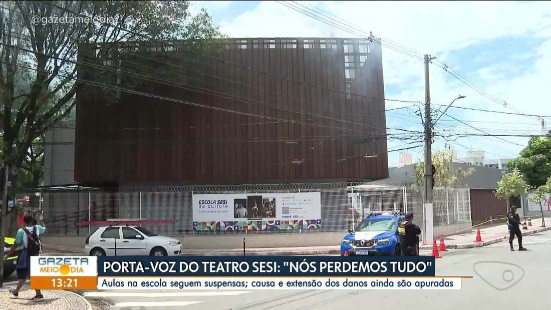 Porta-voz do Teatro Sesi relata perdas totais após incêndio em Jardim da Penha