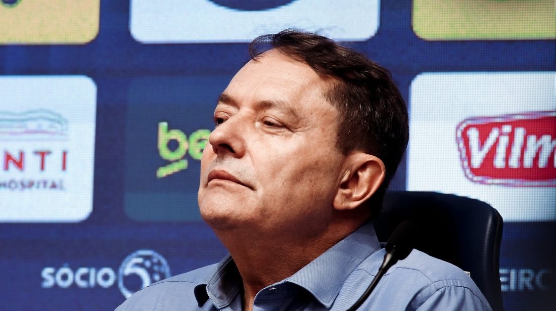 Pedro Lourenço cumpre promessa e chega ao clássico contra Atlético-MG em igualdade de condições