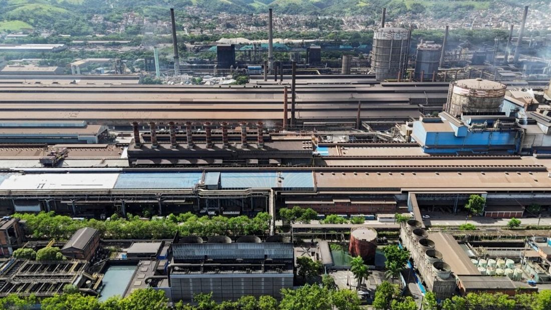 CSN projeta prejuízo líquido de até R$ 1,4 bilhão no primeiro semestre de 2026