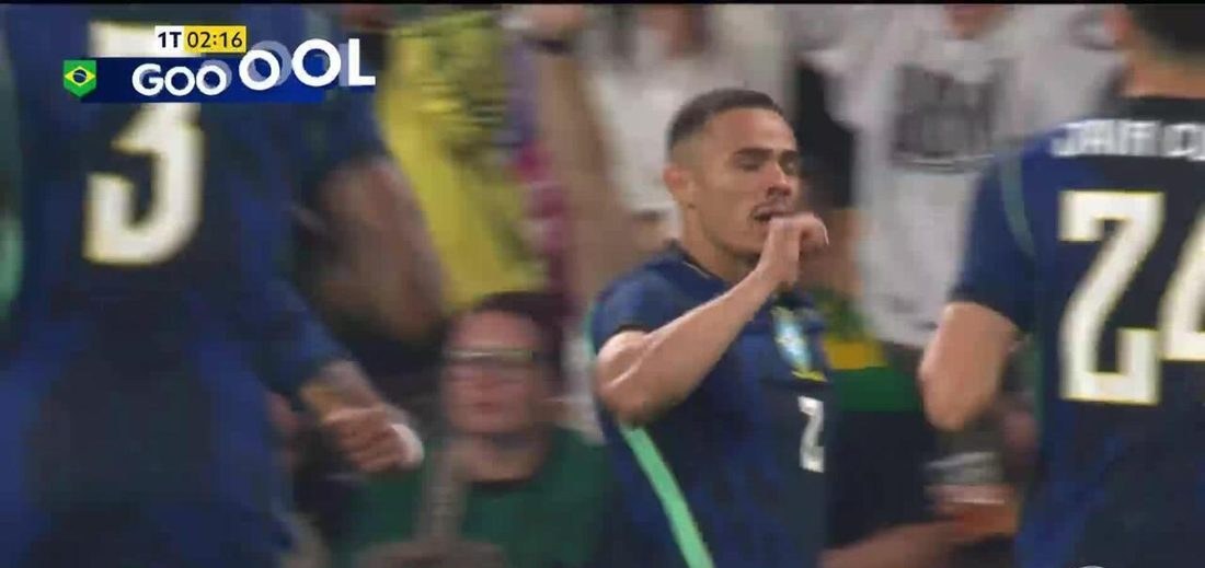 Aos 2 min do 1º tempo - gol de dentro da área de Vanderson do Brasil contra a Austrália