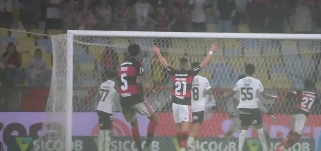 Alex Sandro volta ao Flamengo após 46 dias de recuperação e disputa titularidade com Ayrton Lucas