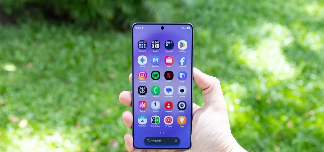 Microfone do Galaxy S27 Ultra está dentro do módulo de câmeras, revela vazamento