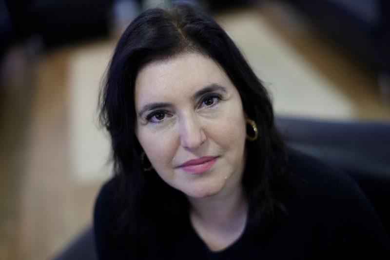 Ex‑ministra do Planejamento defende PEC de contenção de gastos para equilibrar contas públicas