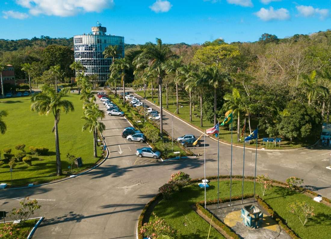 Professor da Uesc em Ilhéus é alvo de sindicância por denúncias de assédio moral e perseguição a estudantes