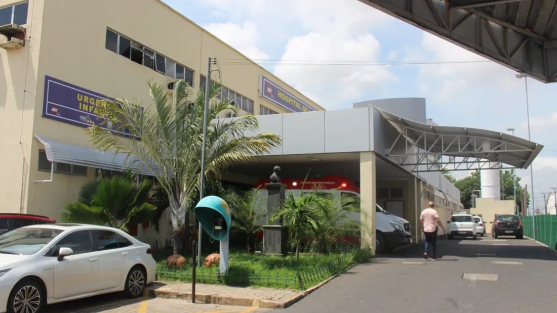 Técnica de enfermagem é presa no HUT suspeita de fingir ter câncer para pedir dinheiro a familiares e colegas