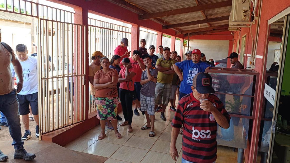 350 ex-funcionários de frigorífico Balbinos aguardam rescisões após falência decretada em Sidrolândia