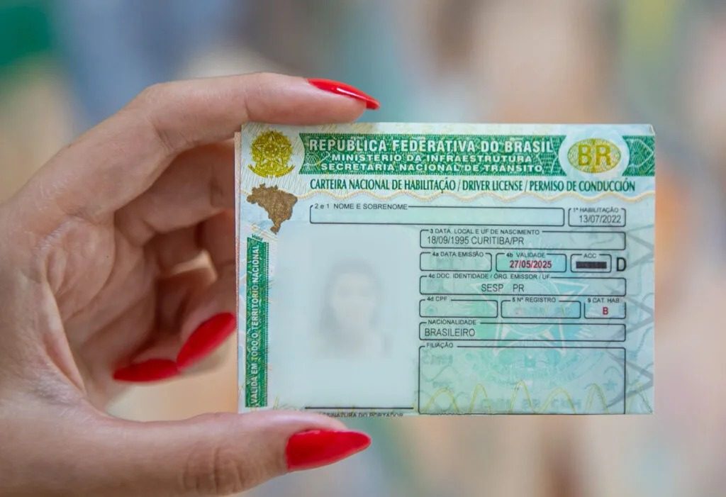 CNH com validade até 2026 ganha prazo extra até 9 de dezembro; veja quem tem direito