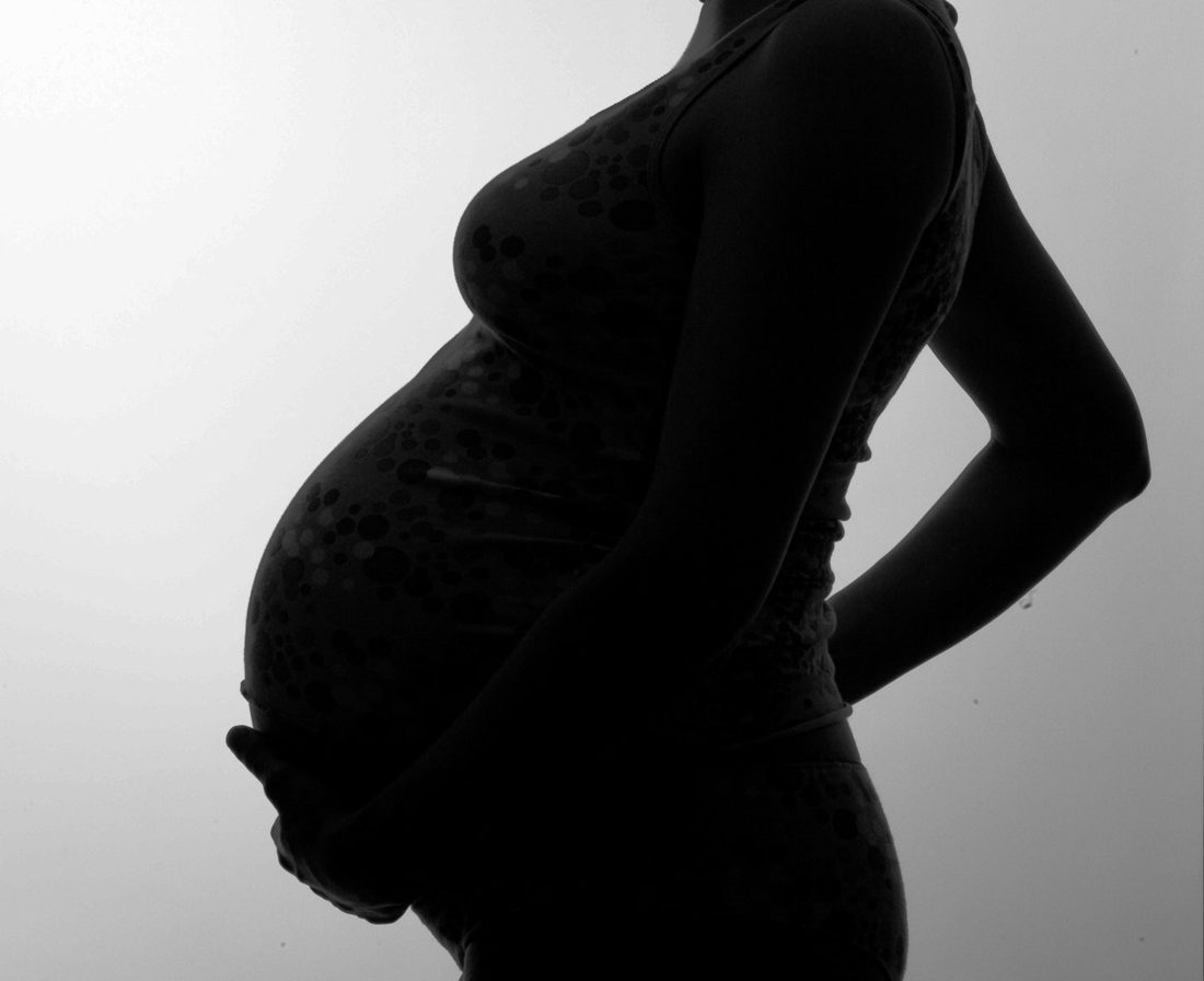 STF uniformiza licença-maternidade para mães biológicas e adotivas