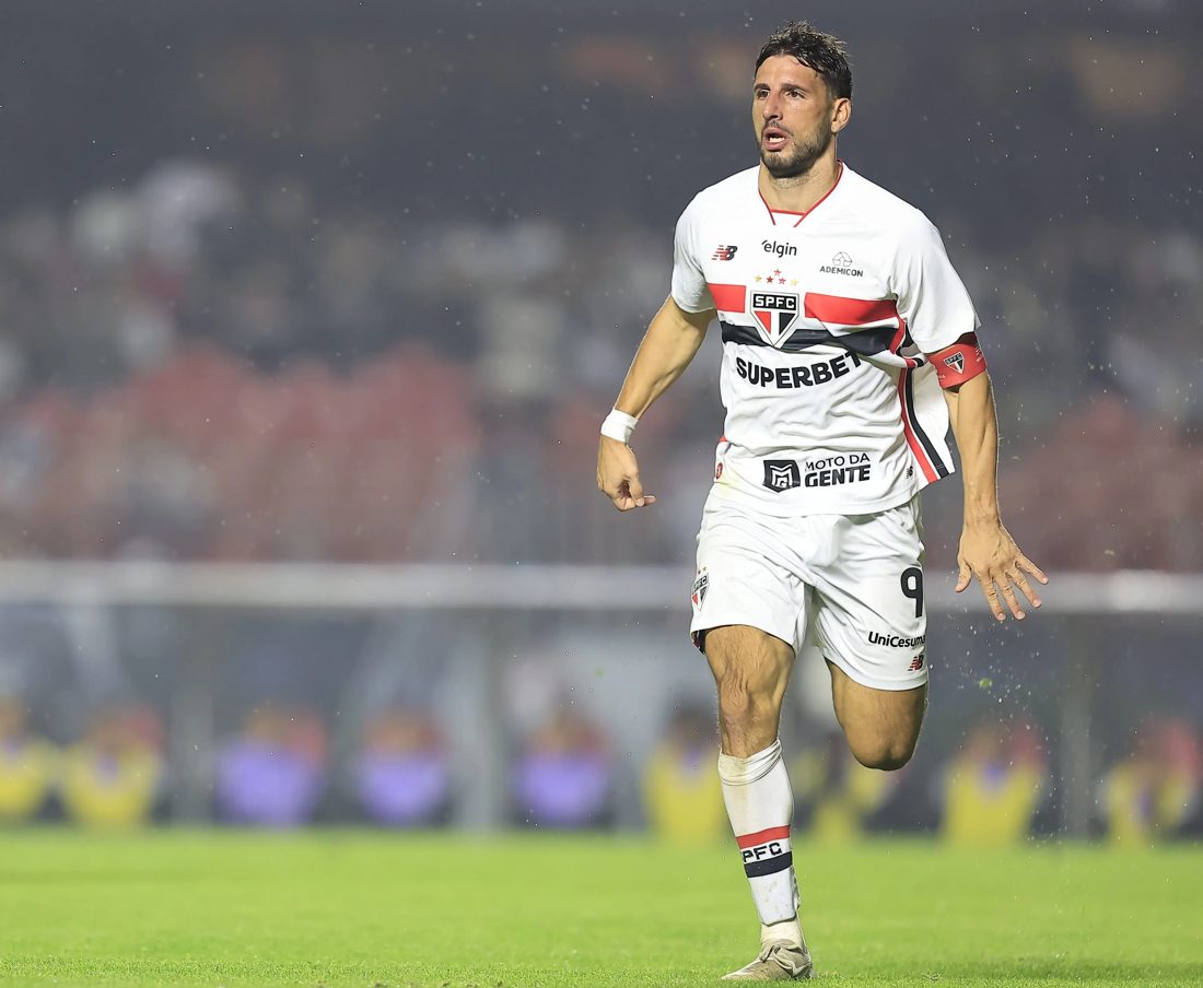 São Paulo entra em campo contra Palmeiras sem desfalques por suspensão, mas com ausências confirmadas