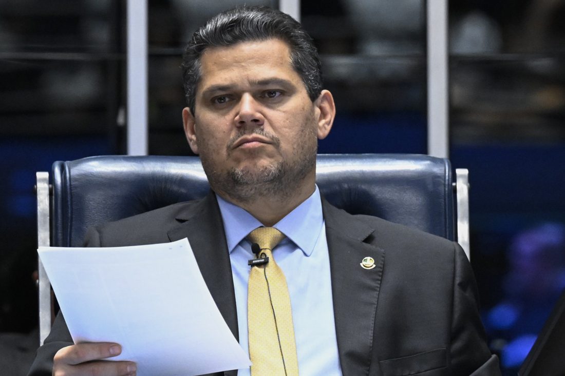 Alcolumbre indica possibilidade de impeachment cruzado contra Mendonça caso processo contra Moraes se torne insustentável