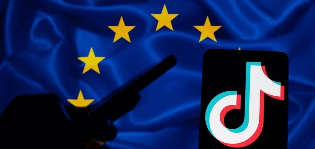 UE propõe regras rígidas para redes sociais, jogos online e chatbots de menores de 15 anos