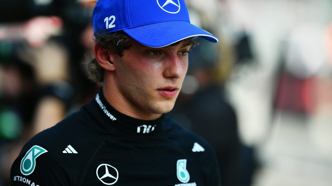 Mercedes confirma troca de motor e penaliza Kimi Antonelli no GP da Itália