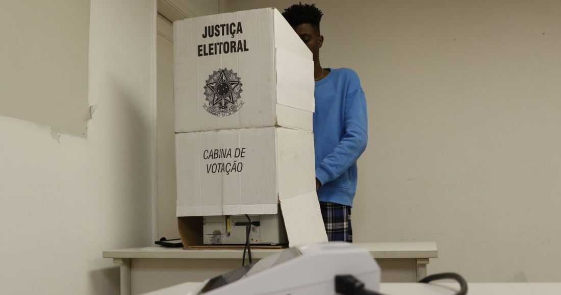 De 1933 a 2026: curiosidades e marcos da história do voto no Brasil