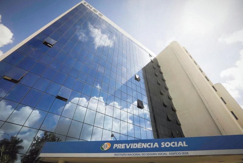 Fila de processos contra o INSS cresce 21,2% até junho e estoque atinge 4,69 milhões de ações