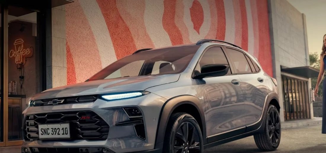 Chevrolet corta mais de R$15 mil no Sonic para empresas e deixa o modelo mais barato que o Fiat Audace Hybrid