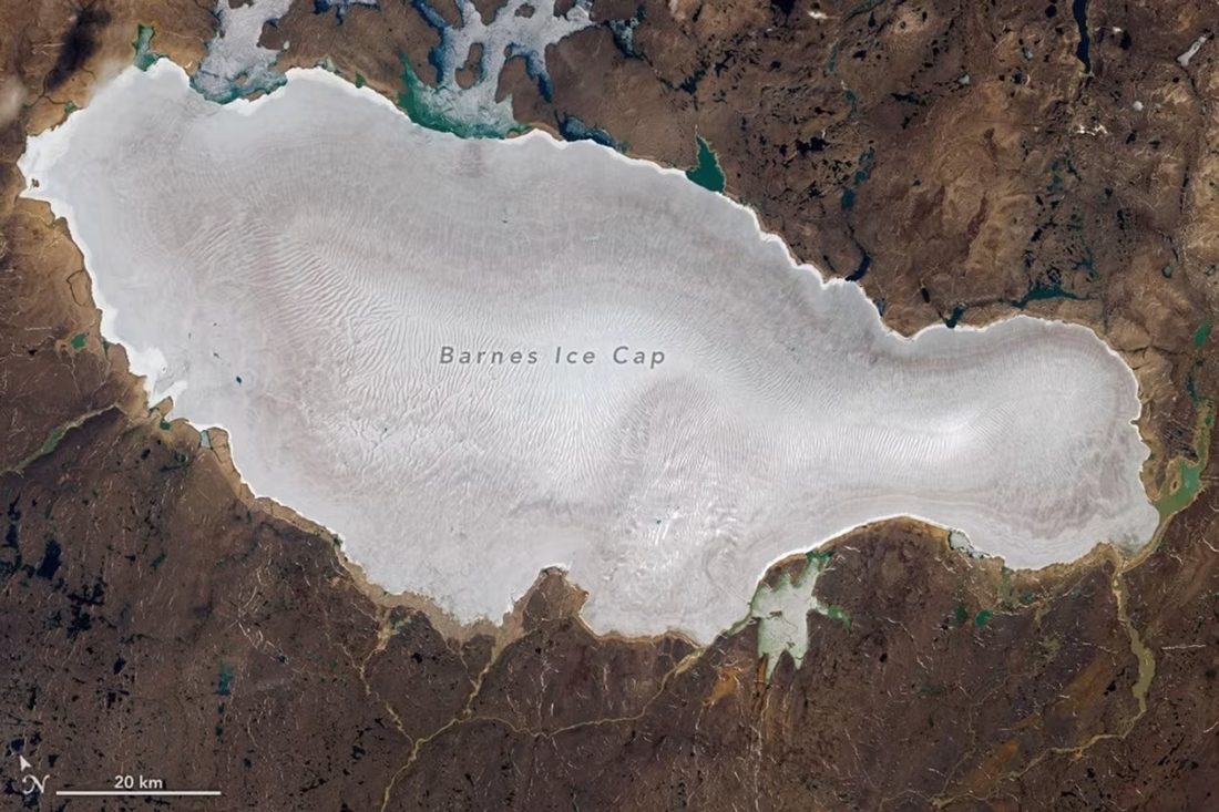 Queima de combustíveis fósseis interrompe crescimento da Calota de Gelo Barnes e impede início de nova era glacial, alertam cientistas