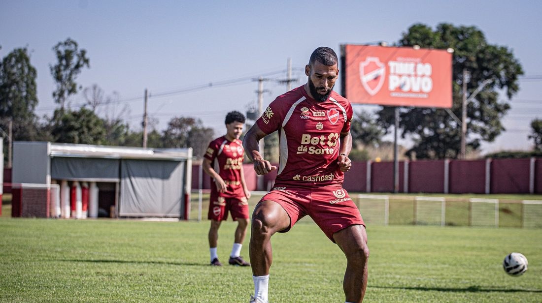 Willian Maranhão projeta confronto que pode colocar Vila Nova na liderança da Série B