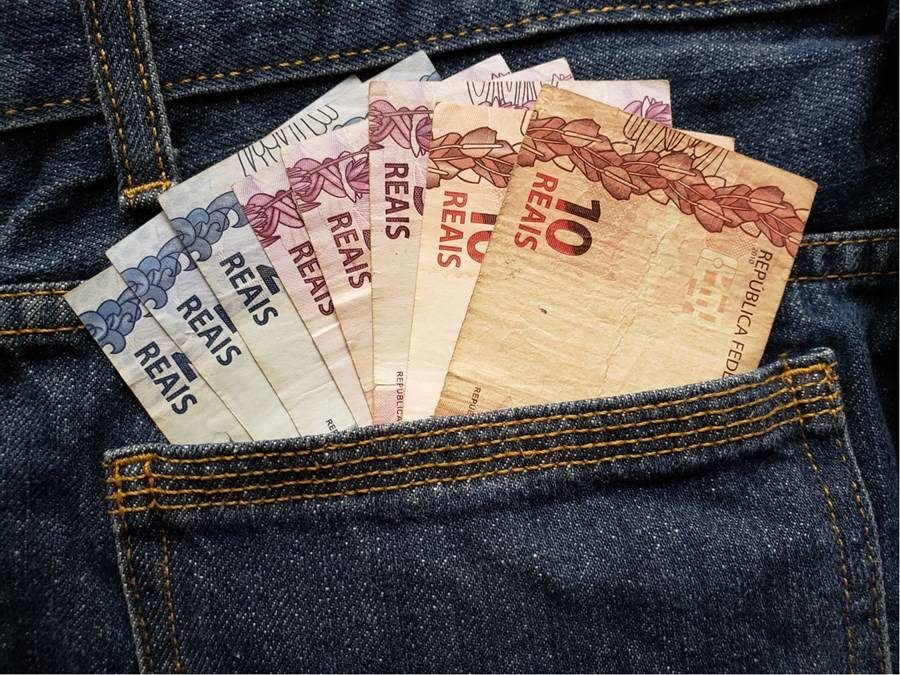 Recessão à vista? Estratégias para proteger seu dinheiro diante da possível crise econômica