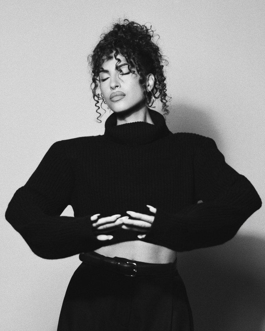 Snoh Aalegra anuncia novo álbum Legendary Love e apresenta "I Love You" com Nile Rodgers e Raphael Saadiq
