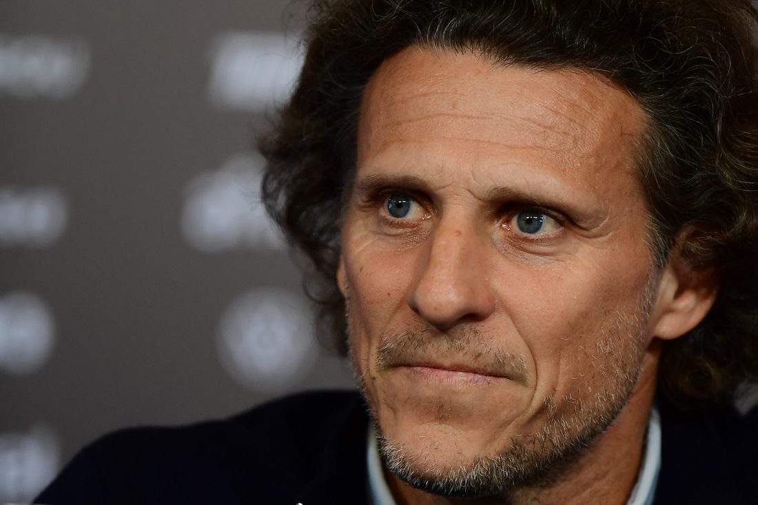 Imprensa uruguaia destaca estreia de Diego Forlán à frente da seleção: derrota por 3 a 1 contra o Japão