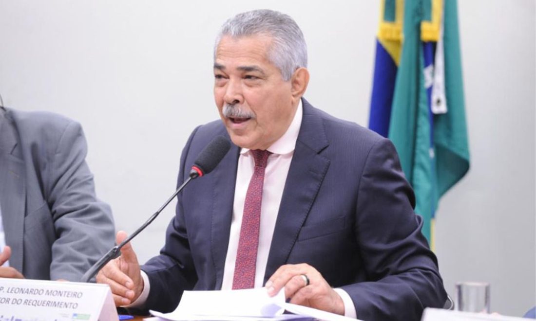 Justiça Eleitoral cobra do PT de Minas dívida de R$ 200 mil já vencida