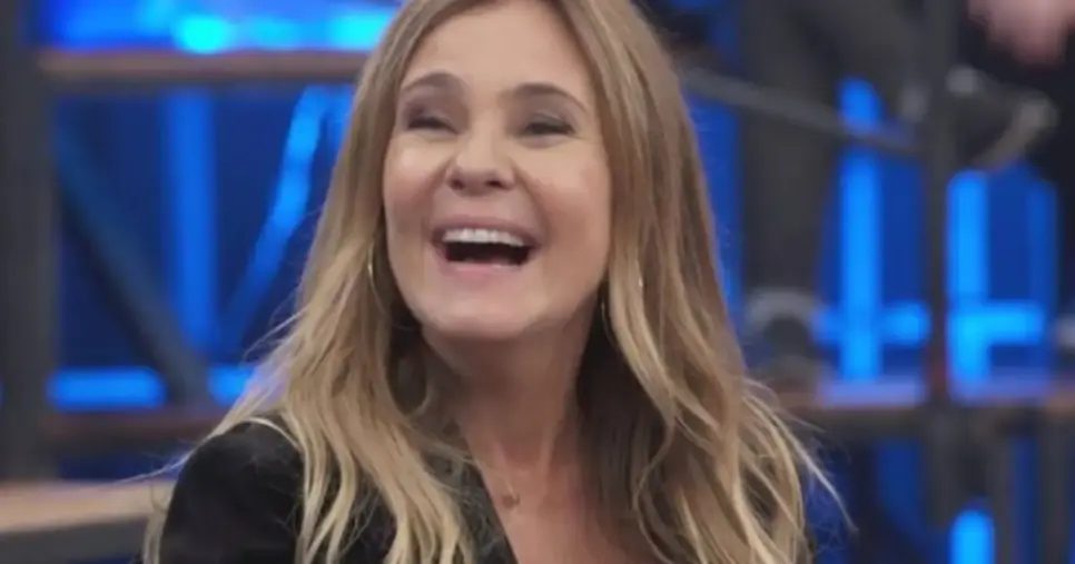 Filho de Adriana Esteves mantém relação discreta com herdeira de ator da Globo